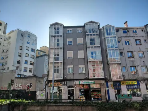 Piso en Avenida de Valdecilla, 7